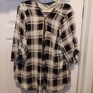 3x black and white plaid shirt